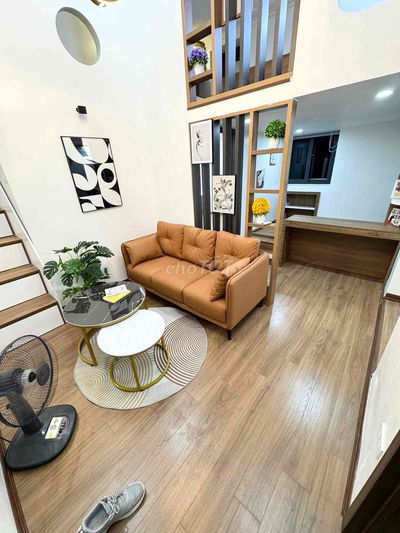 Tập thể siêu đẹp mặt phố Ngô thì Nhậm sổ đỏ 70m2 , nhà 4 ngủ full đồ.