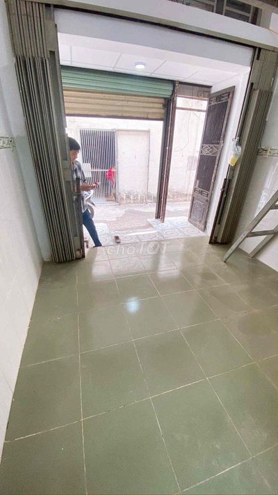 Nhà riêng biệt giá 3.5tr có gác