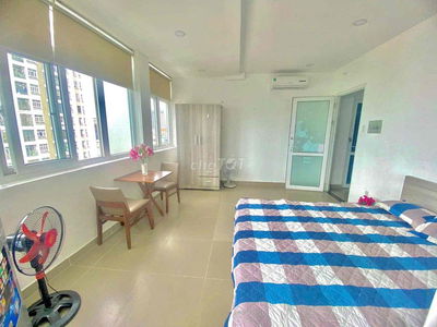 CHÍNH CHỦ CHO THUÊ STUDIO FULL NT NGAY TRUNG TÂM CÓ CỬA SỔ THOÁNG