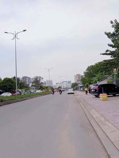 CÁCH HẺM XE TẢI TRÁNH VÀI BƯỚC CHÂN - HÀNG XÓM HIM LAM - 4 TẦNG