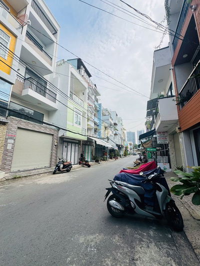 Bán nhà đường số Lâm Văn Bền ( 4x15m ) Trệt + 2 Lầu, Giá thương lượng