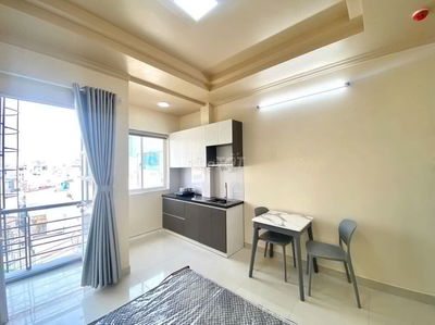 Cho thuê Phòng gần Phan Xích Long có Ban công Full NT 30m2 ở Vạn Kiếp