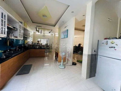 8 X 16M CĂN GÓC CƯ XÁ PHÚ LÂM B