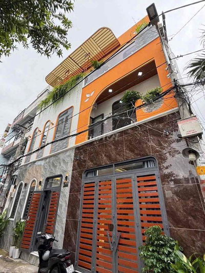 Nhà hẻm xe hơi thông Bùi Quang Là gần Emart 2