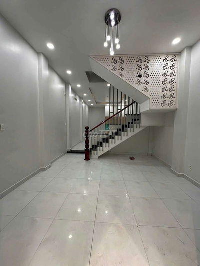 NHÀ MỚI 100% 6 PHÒNG 4 X 16M