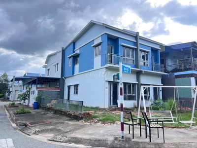 Bán căn góc tứ lập 113m tại Oasis, Mỹ Phước, Giá chỉ 1,9 tỷ, Sổ sẵn