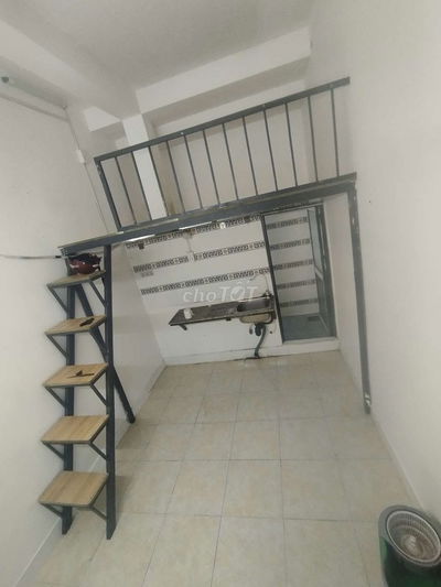 Cho thuê phòng nội thất đầy đủ có gác tại 676 Lê Đức Thọ