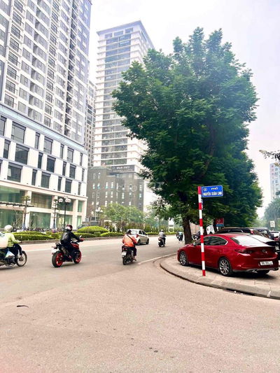 Cần bán căn lô góc, 3 thoáng, tầng 3, mặt phố Lê Văn Lương: 54m sổ