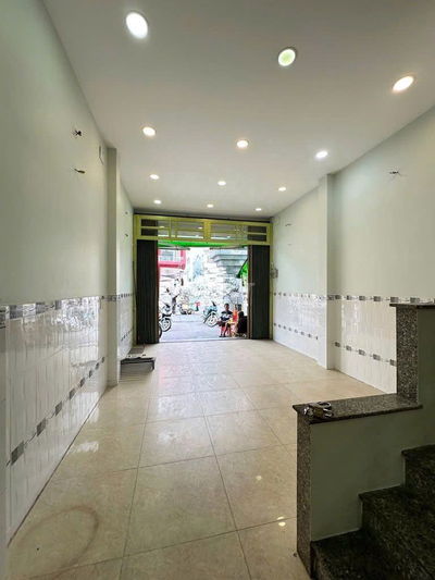 NHÀ CHO THUÊ NGUYÊN CĂN MẶT TIỀN ĐƯỜNG HẬU GIANG 4X15M 2L