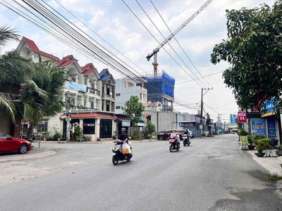 BÁN ĐẤT TẶNG NHÀ CẤP 4