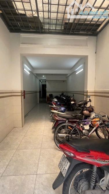 Bán CHDV 7 Tầng, Phường Tân Kiểng, Quận 7. DTS 310m2, thang máy, full nội thất. 600tr/N,