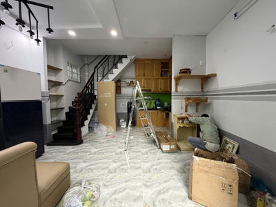 Nhà mới 2 tầng, cạnh Đại Học Văn Hiến Âu Cơ.