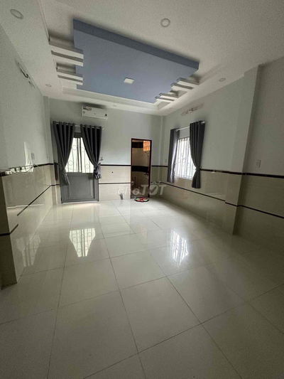 phòng sạch sẻ ! thoáng mát ! an ninh