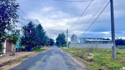 Bán lô đất đẹp sát fpt thuận tiện làm vila kho bãi