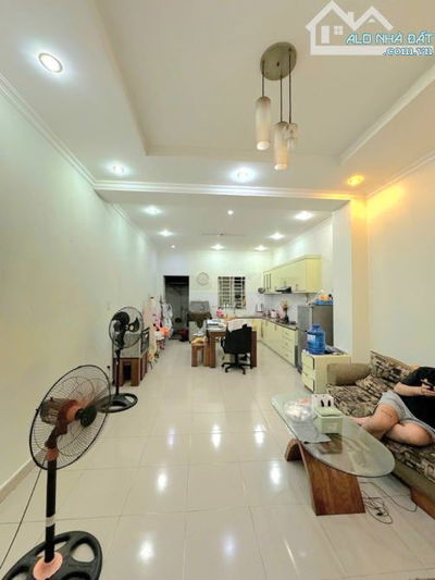 Nhà mới ở ngay 4 Tầng 6PN Cao Xuân Dục Q8 kề Q5 - Ngang 4.3m - 83m² - Chỉ 7.15 tỏi