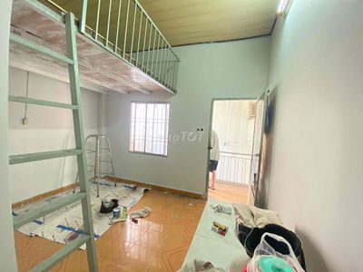 Còn phòng trọ yên tĩnh, thoáng mát Lâm Văn Bền Q7