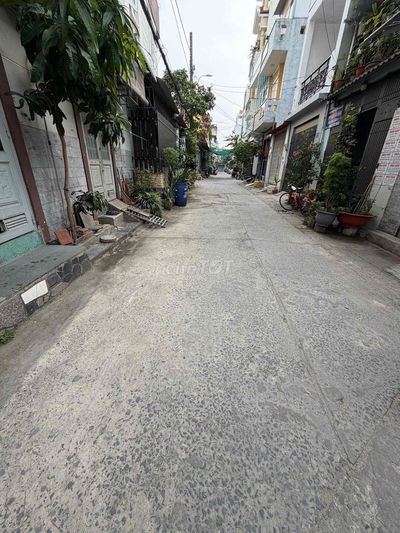 cần tiền bán lô đất tâm huyết đường rộng 6 m thông gần chợ kenh 19/5