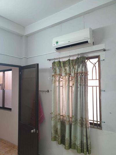 Nhà nguyên căn giá rẻ quận 10, hiếm có!