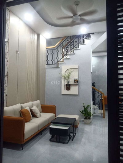 Nhà đường số 51 p14 Gò Vấp. Nội thất đầy đủ, 2 phòng ngủ