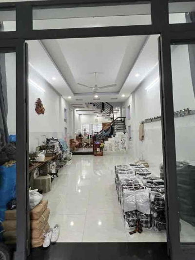 Gấp Bán Nhà 4Tầng ST Như Mới, 92m2 (4x23m) Oto Vô Nhà, Ngay Aoen Mall