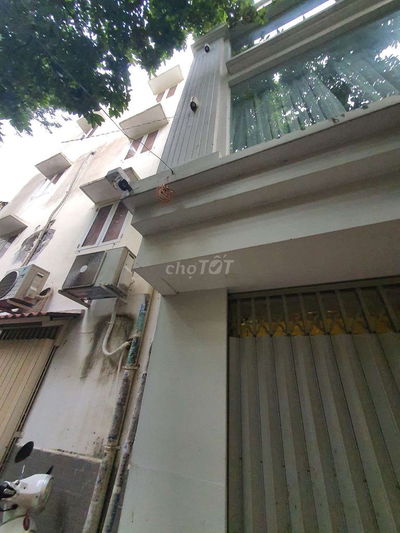 Nhà Trần Đình Xu,Q1,DT 22m2,3 Tầng,2PN,2Wc,hẻm xe hơi cách mặt tiền 15