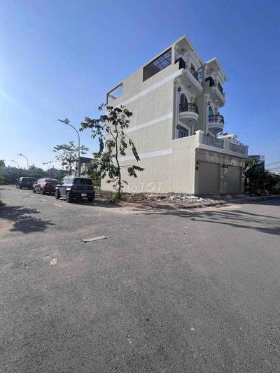 🏡 Bán Lô Đất Đẹp, Sổ Riêng Xây Tự Do _DT 73m2 _ Full Thổ Cư _ Đường 8m