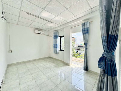 PHÒNG FULL NỘI THẤT NGAY NGÃ 5