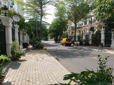 🐳★ Nhà biệt thự Cityland Emart ( 5x20m) giá rẻ