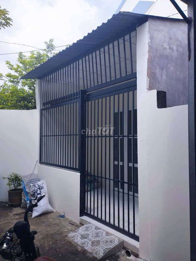 bán nhà gần chợ hóc môn