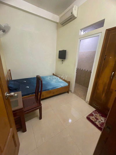 Phòng máy lạnh giá rẻ gần cầu vượt Tân Thới Hiệp, NTTU,...