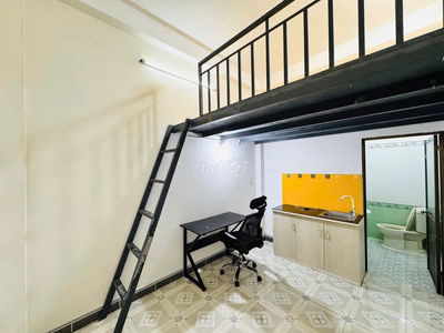 Phòng trọ gác máy lạnh gần GTVT, CVPM, HUFLIT,...