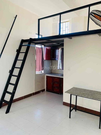 Có phòng trọ cho thuê dọn vào ở ngay, sát sông hàn