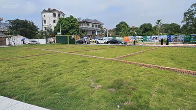 Bán đất Sơn Đông, Hòa Lạc sát mặt đường Quốc Lộ 21, DT100m, MT7m, 2 oto tránh nhau giá chỉ 3 tỷ tí