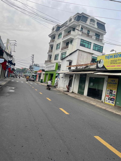 Phòng Ban Công - Cửa sổ đường Lê Lợi. Ngay ngã tư Thủ Đức.