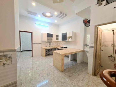 Cho Thuê Nhà Sạch Sẻ DT 4x22 1Trệt 1Lầu 3Pn 2Wc Sân Xe Máy Hẻm Ôtô