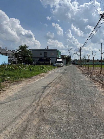 NĂM LÔ ĐẤT F0 SAU CHỢ XUÂN THỚI THƯỢNG, BÀ ĐIỂM HÓC MÔN GIÁ RẺ 3,65 TỶ