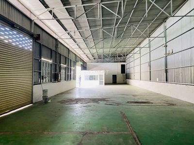 Xưởng Thuận An 300m/15tr sẵn Văn phòng 3fa sản xuất