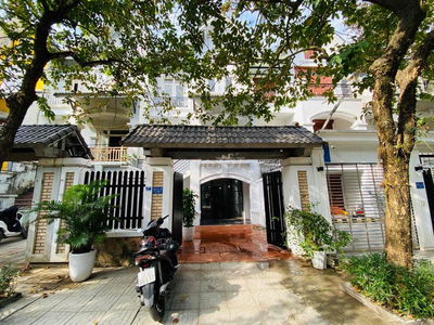 Cho Thuê Nhà Vườn Khu A geleximco Hà Đông