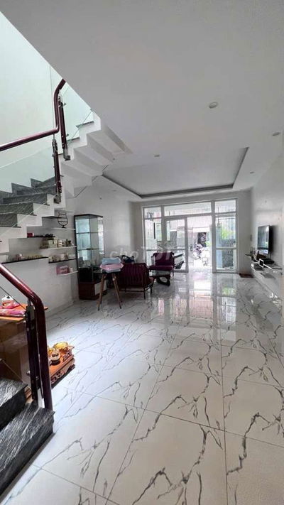 BÁN GẤP NHÀ 3 LẦU KHU VIP TÂN BÌNH. DÒNG TIÈN ỔN ĐỊNH TẦM 30TR/THÁNG