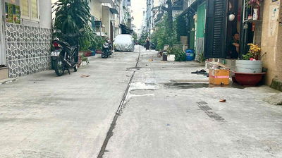 Nhà Hẻm 5m, Thích Hợp Mua ở hoặc Kinh Doanh , 2 PN 2 WC, 3t450 TL