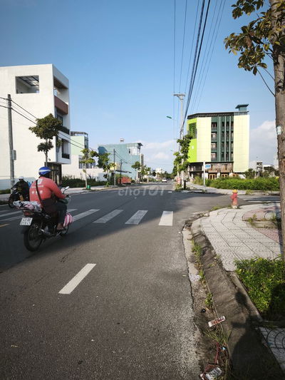 Đất mặt tiền Lê Quảng Chí hướng Tây Bắc, đường kinh doanh 10.5m