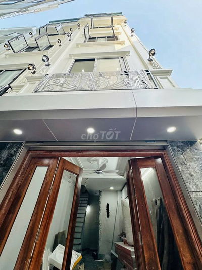 Xuân Đỉnh Phạm Văn Đồng: Xây mới ở ngay, 6 tầng - thang máy, 8.8 tỷ