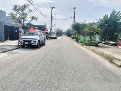 Bán lô đường 5.5 m Hoà Quý cạnh sông giá rẽ nhất thị trường