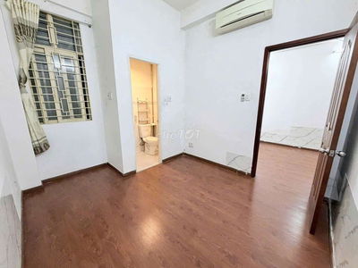 Chung cư cho thuê 2pn đường Trường Sa Bình Thạnh.