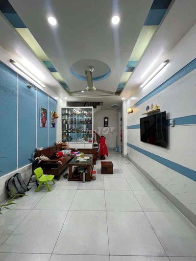 Nhà phố Yên Hoà, 35m2, 3 phòng ngủ, mặt tiền 3,4m