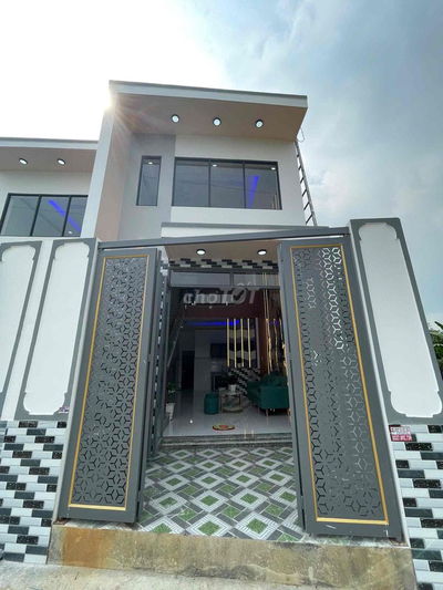 Nhà Mỹ Hạnh Nam 3 phòng ngủ giá cả nội thất 525Triêu