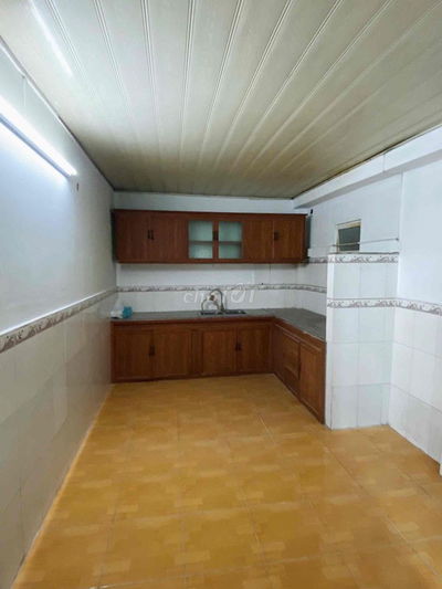 Cho thuê nhà trọ ngay mặt tiền 473 huỳnh tấn phát quận 7