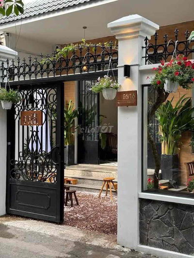 Cho thuê mặt tiền quận 1