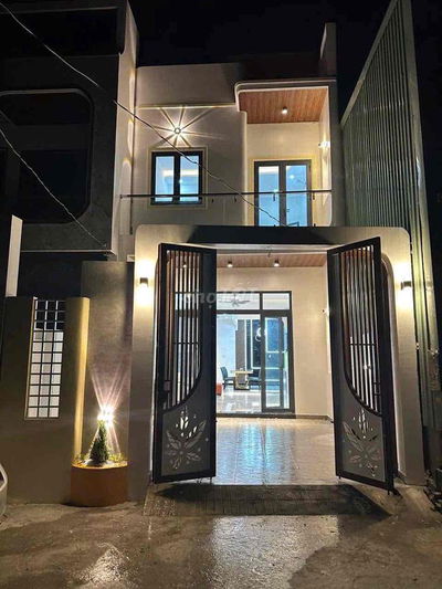 Cần bán gấp nhà ngay nhà thờ giáo xứ Bình Chánh giá 1tỷ680 thương lượg