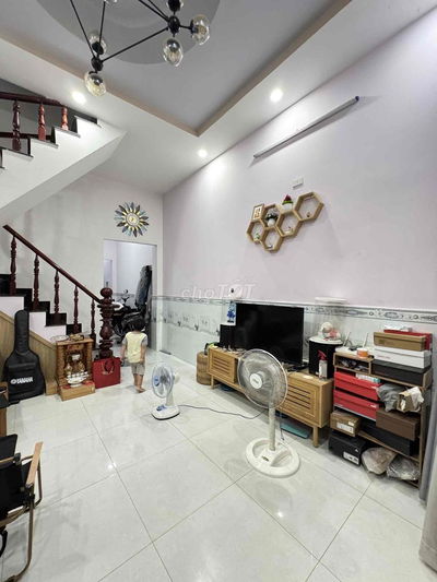 Nhà SHR 2/ Hiệp Thành 13, Nhà Đẹp Kiên Cố, Định Cư Lâu Dài.